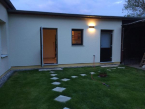 Отель Robertas Apartments - stilvoll, ruhig und ganz privat!  Лейпциг
